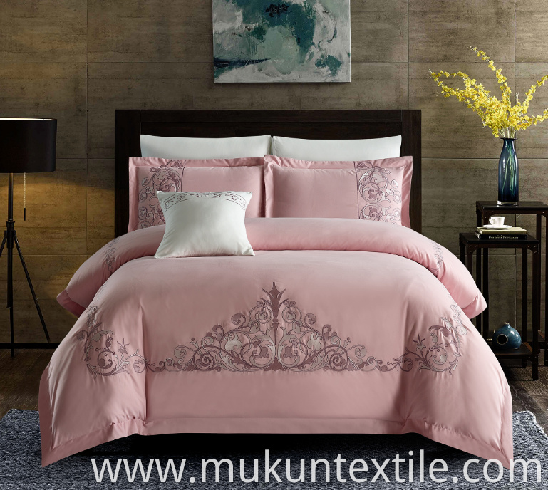  Cotton Embroidery Bedding Set